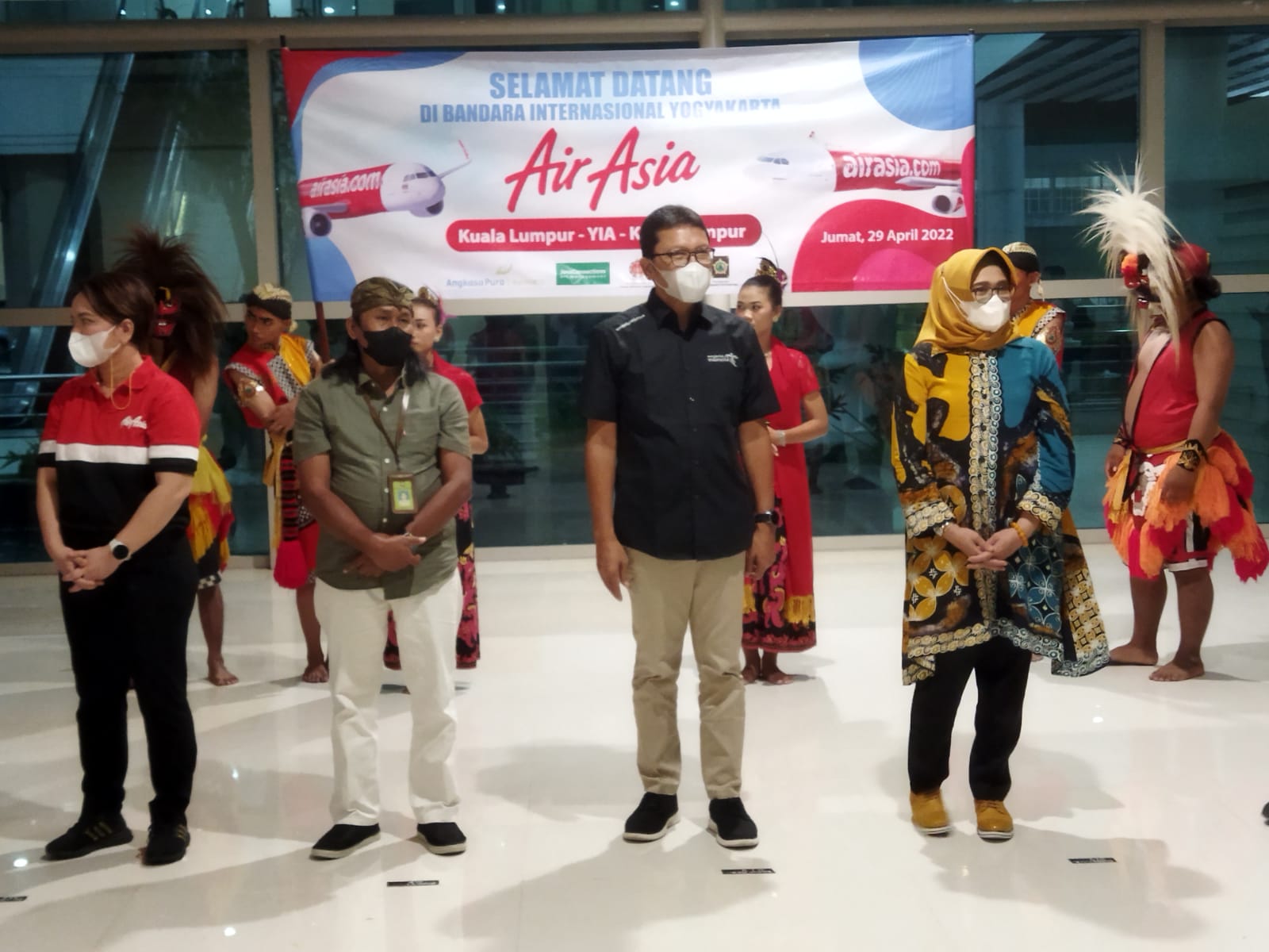 Penyambutan Kedatangan Penerbangan Internasional Pertama di Yogyakarta International Airport