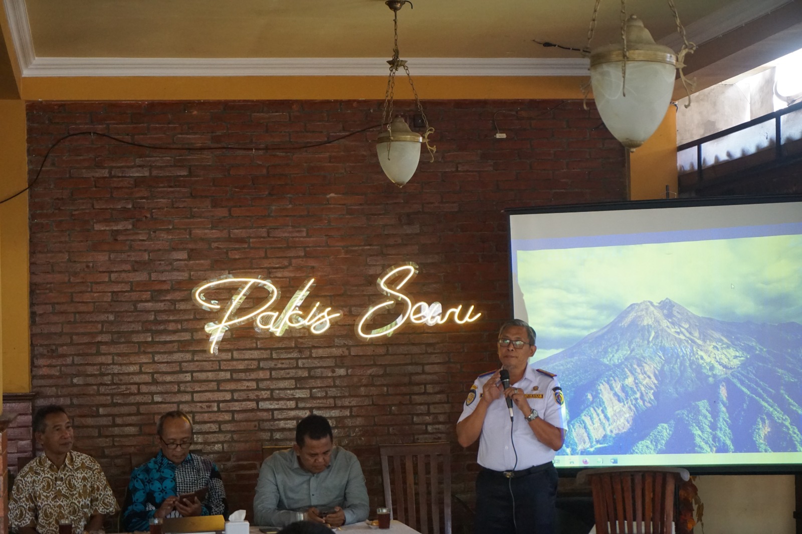 Dishub DIY Pertemukan Pegiat Becak Kayuh dan Sejumlah Stakeholder untuk Tindaklanjuti Inovasi Becak Wisata di Yogyakarta