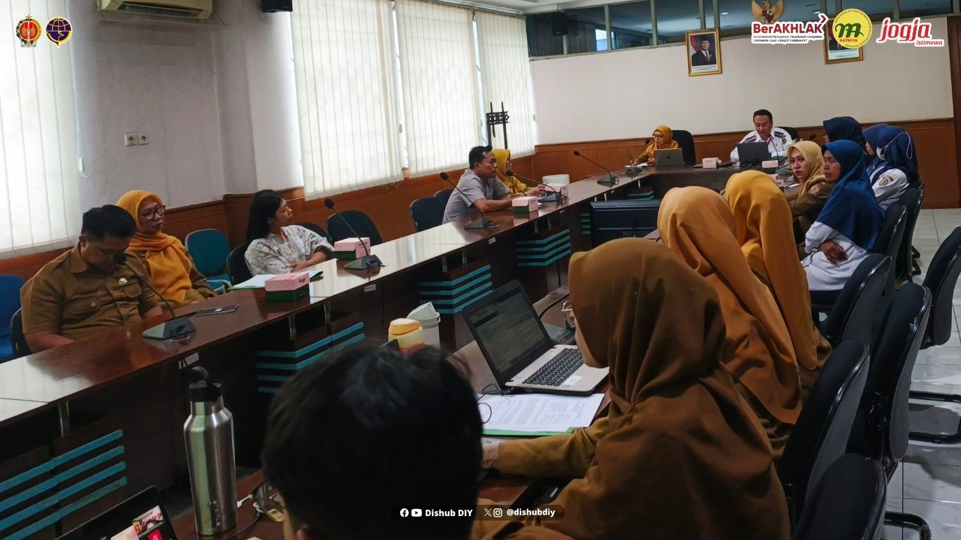 Dinas Perhubungan Daerah DIY Menggelar Forum Konsultasi Publik 2026 untuk Optimalisasi Pengelolaan Terminal dan Perparkiran
