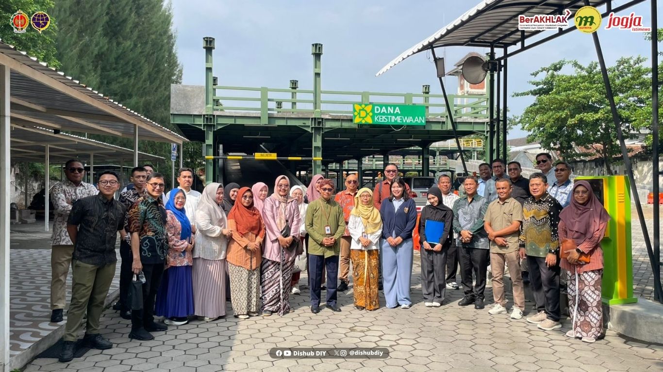 Tim Percepatan dan Perluasan Digitalisasi Daerah (TP2DD) Provinsi Gorontalo Tinjau Sistem Parkir Manless Tempat Khusus Parkir Ketandan DIY