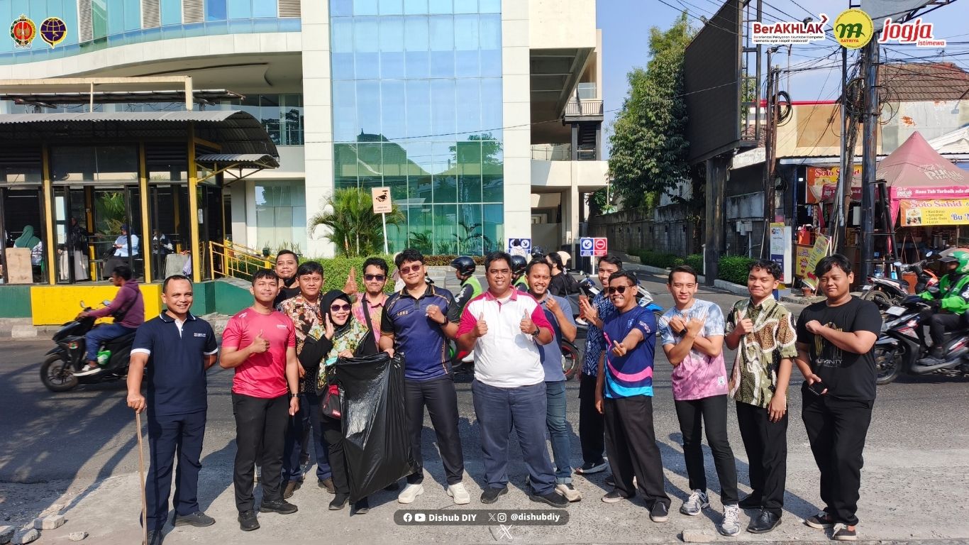 Dinas Perhubungan DIY Berpartisipasi dalam Kegiatan DIY ASRI di Jalan Babarsari
