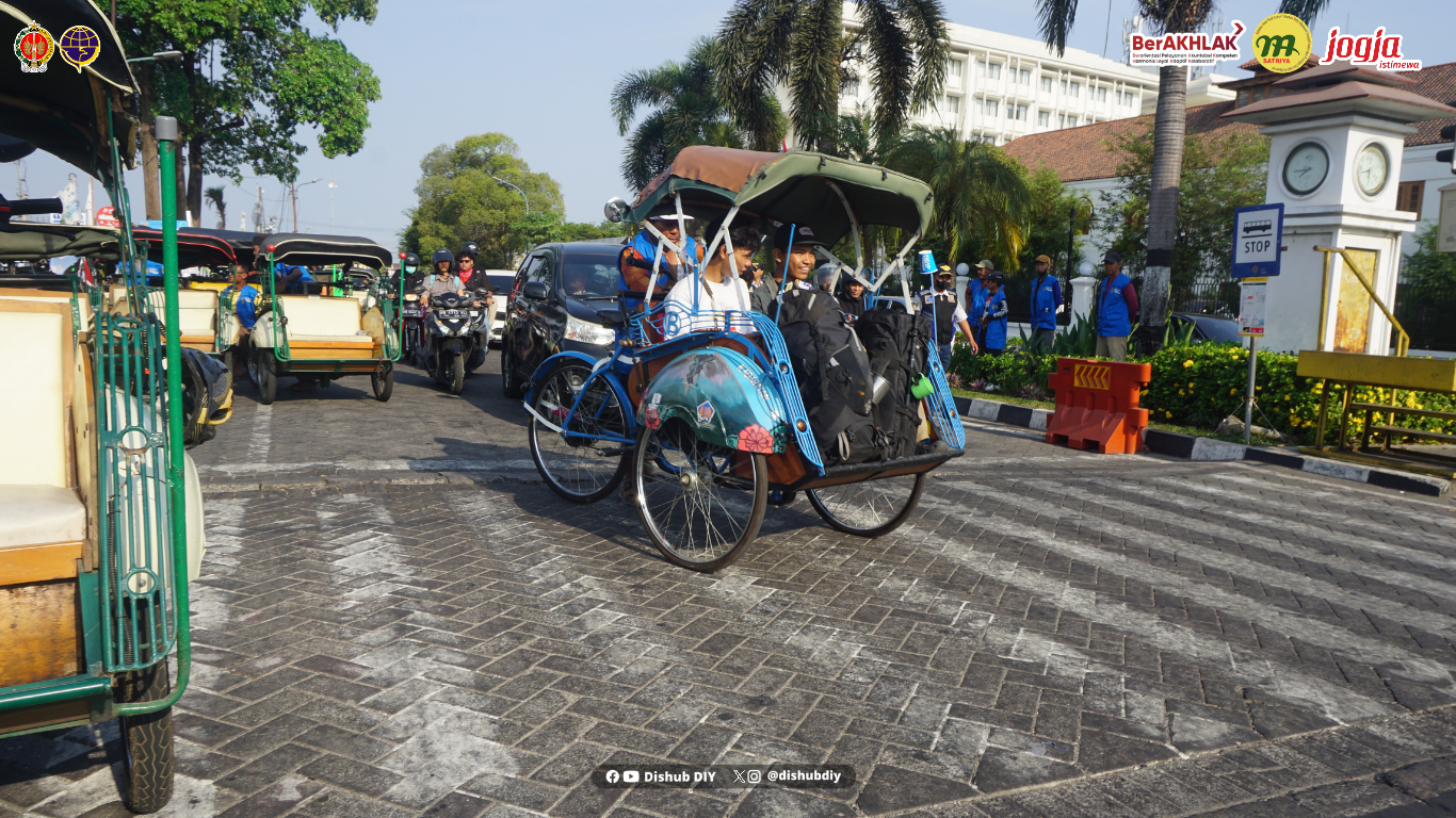 Jaga Tradisi Bebas Polusi, Dishub DIY Hadirkan Layanan Becak Gratis