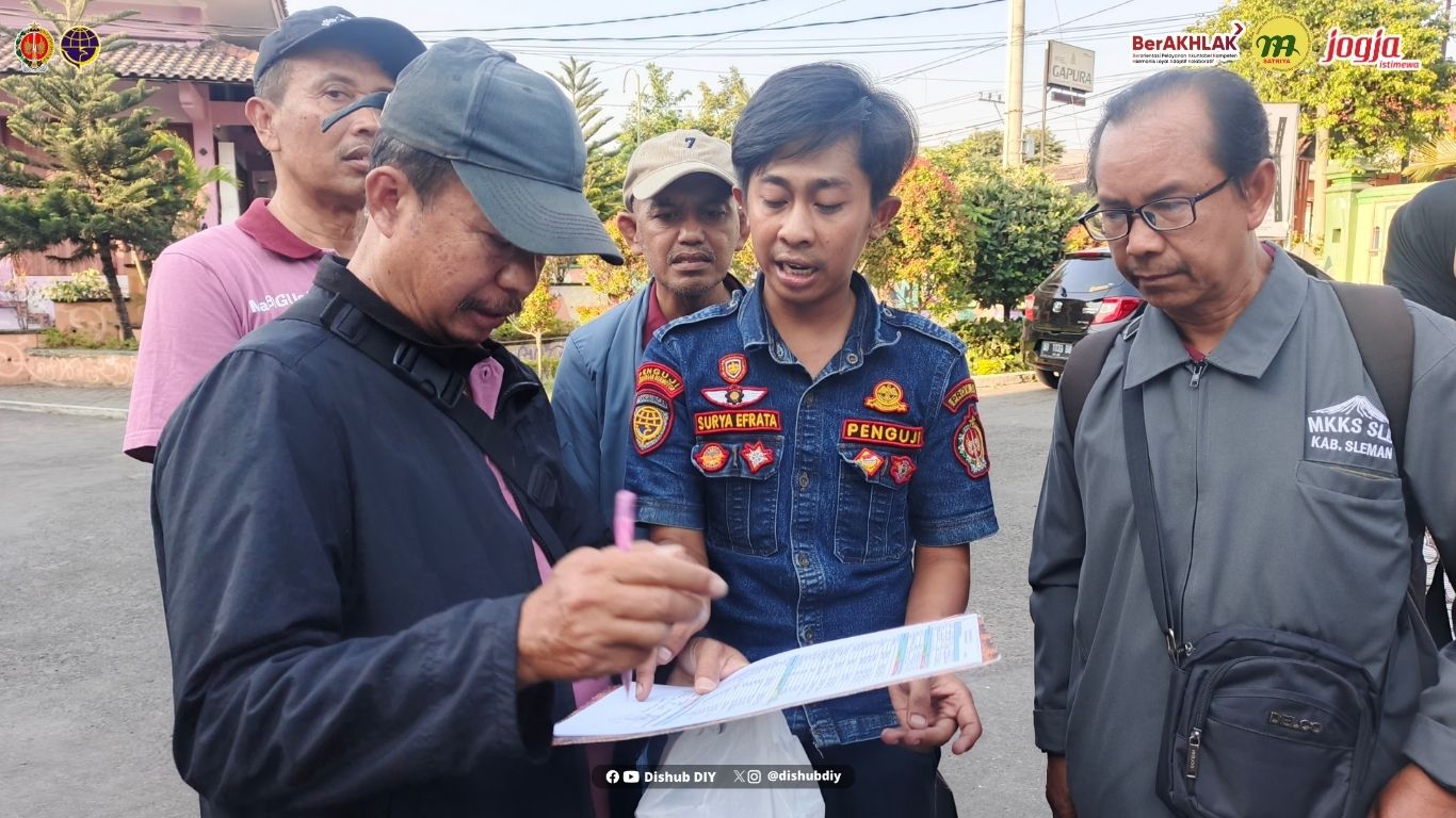 Dishub DIY Lakukan Ramcheck Dua Bus untuk Mendukung Kelancaran Kegiatan Capacity Building SLB N Pembina Yogyakarta